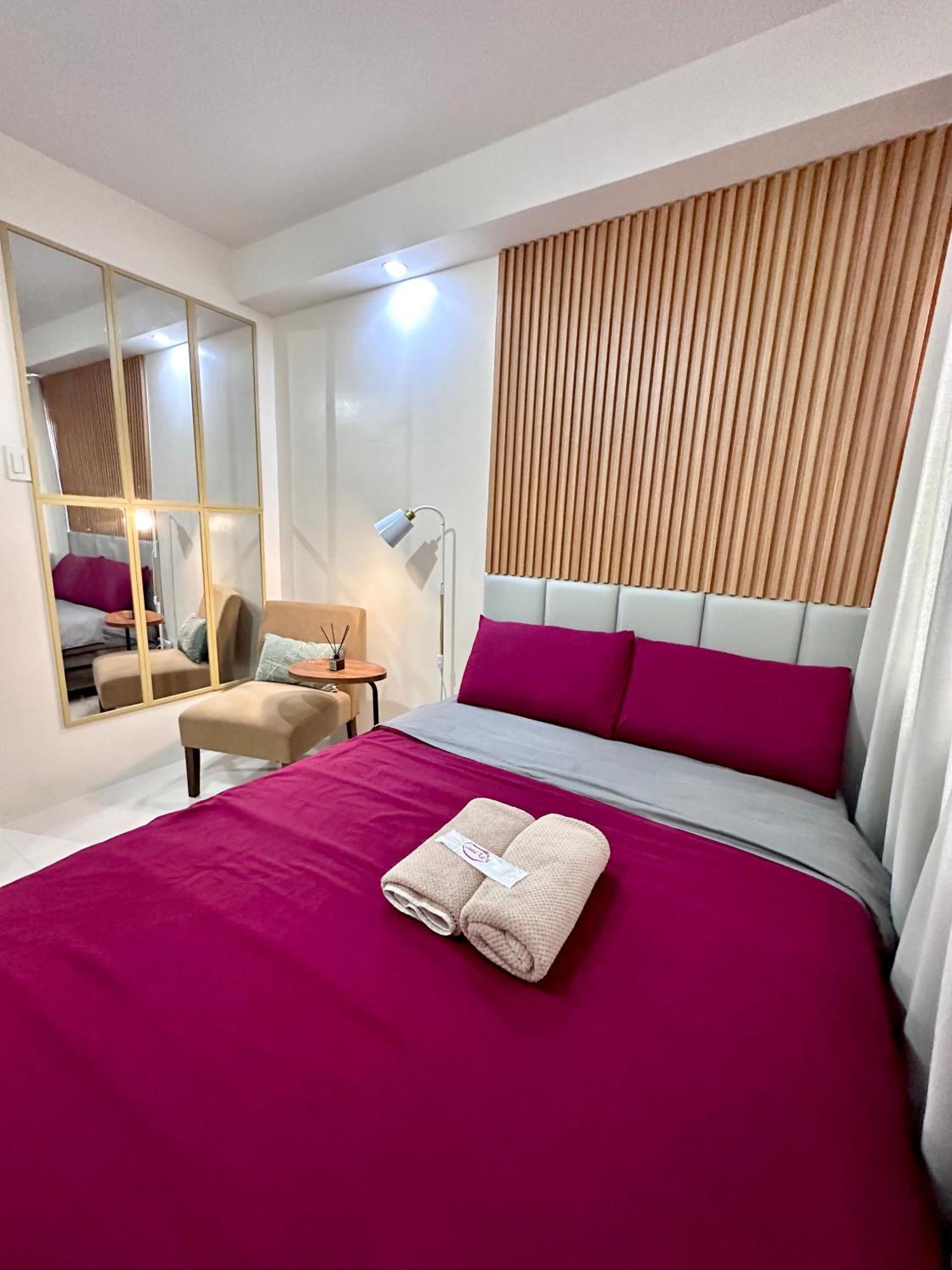 The Persimmon Studios Near Ayala And Sm City סבו מראה חיצוני תמונה